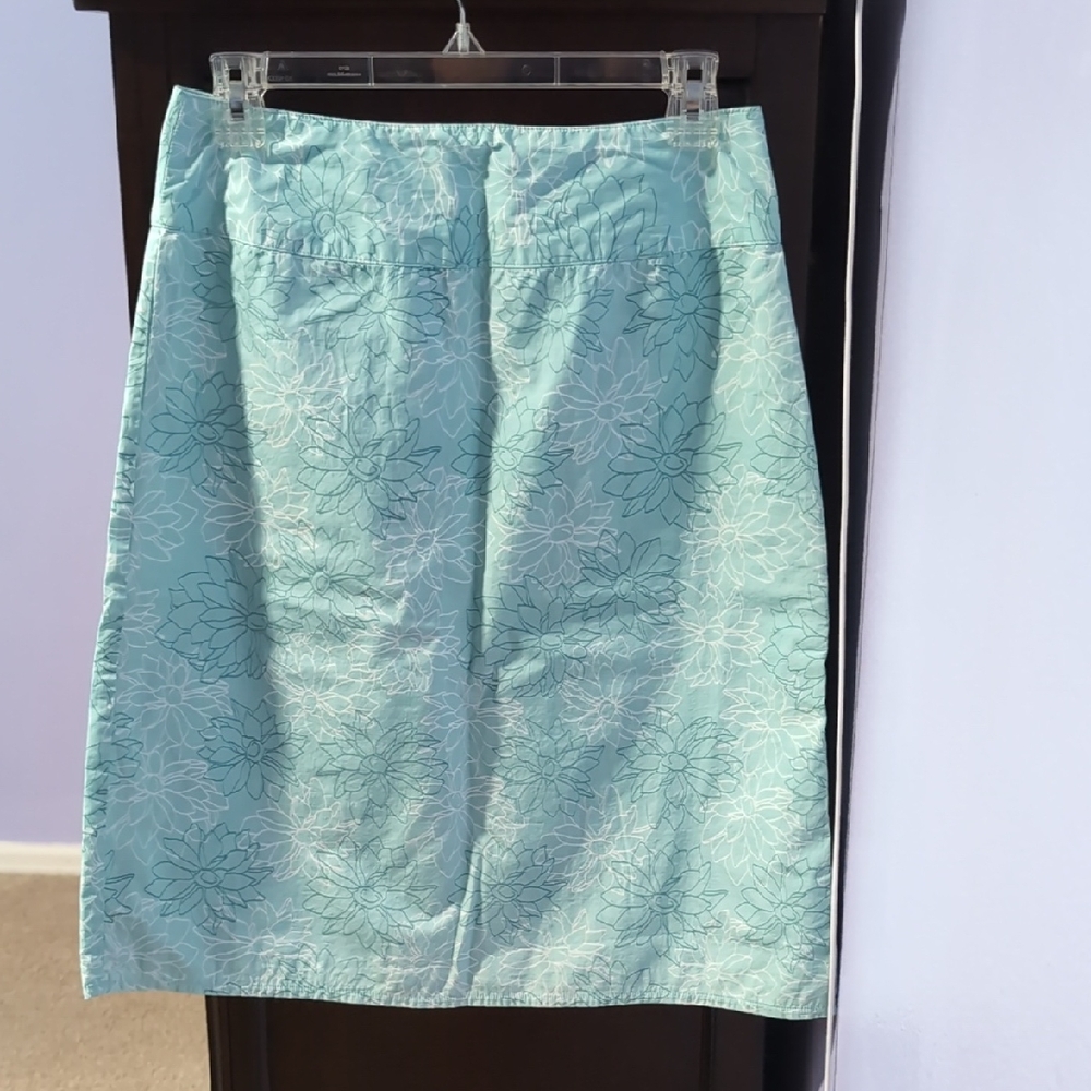 Casual Corner Light Blue Floral Pencil Skirt